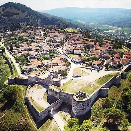 Aaa *